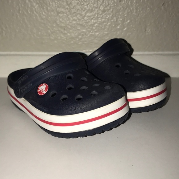 crocs navy red